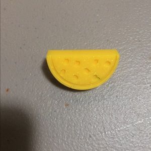 Lemon pin